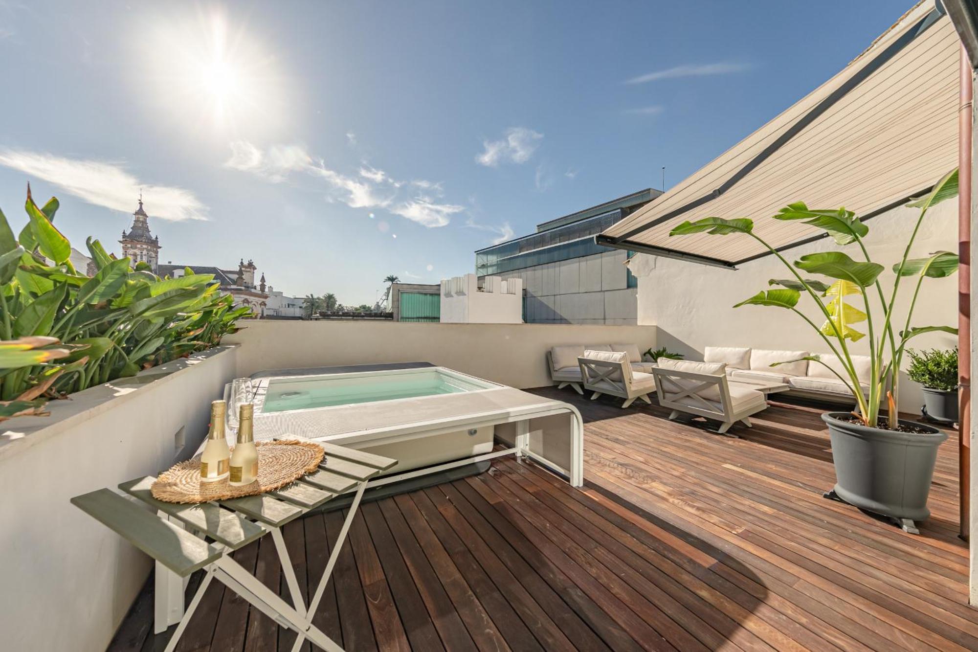 Green-Apartments Reales Atarazanas Suites Севилья Экстерьер фото