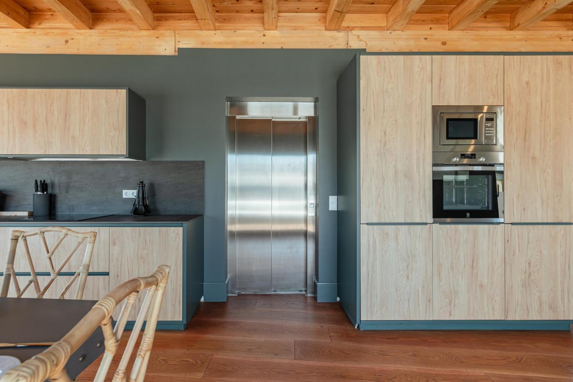 Green-Apartments Reales Atarazanas Suites Севилья Экстерьер фото