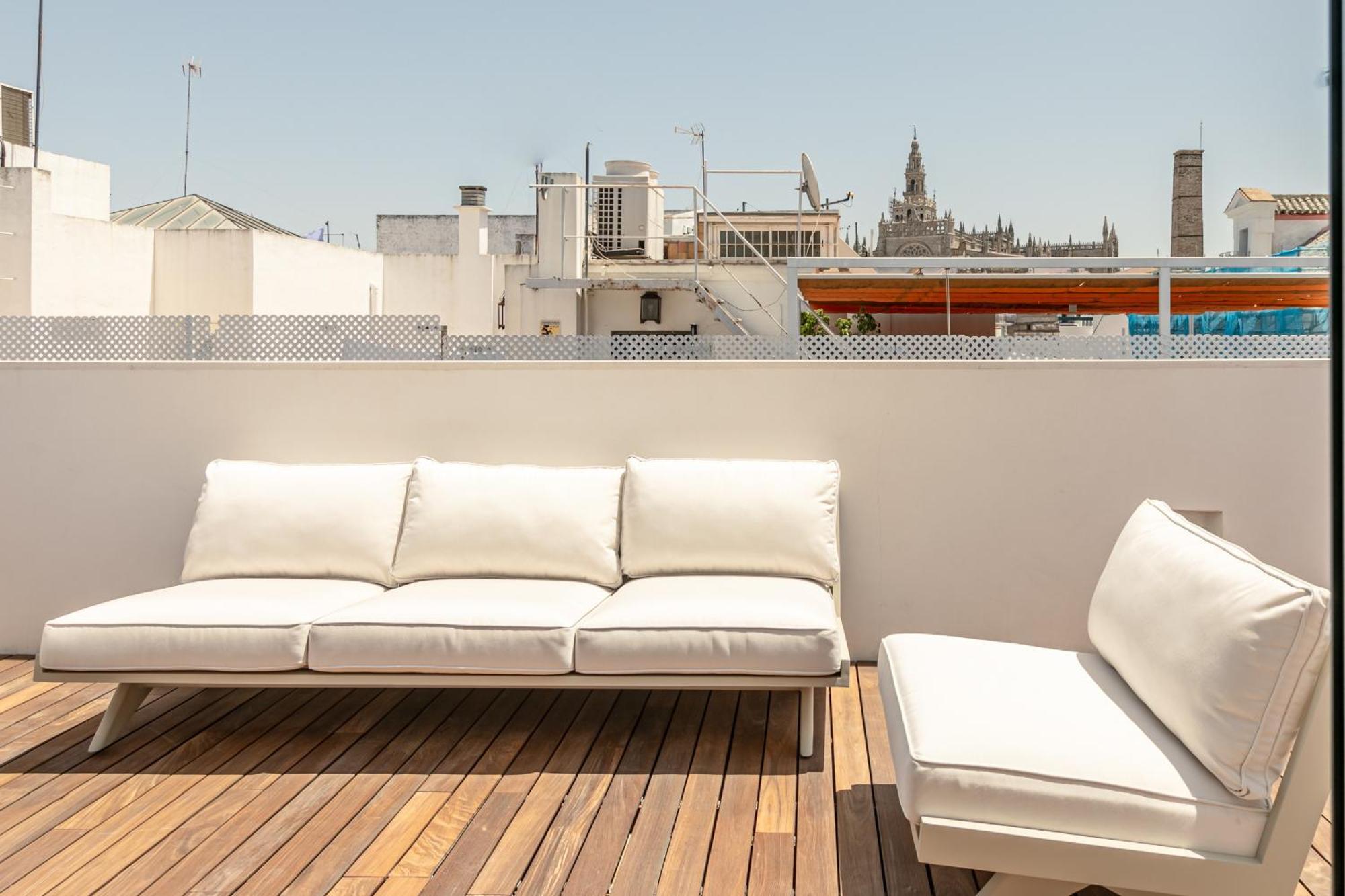 Green-Apartments Reales Atarazanas Suites Севилья Экстерьер фото